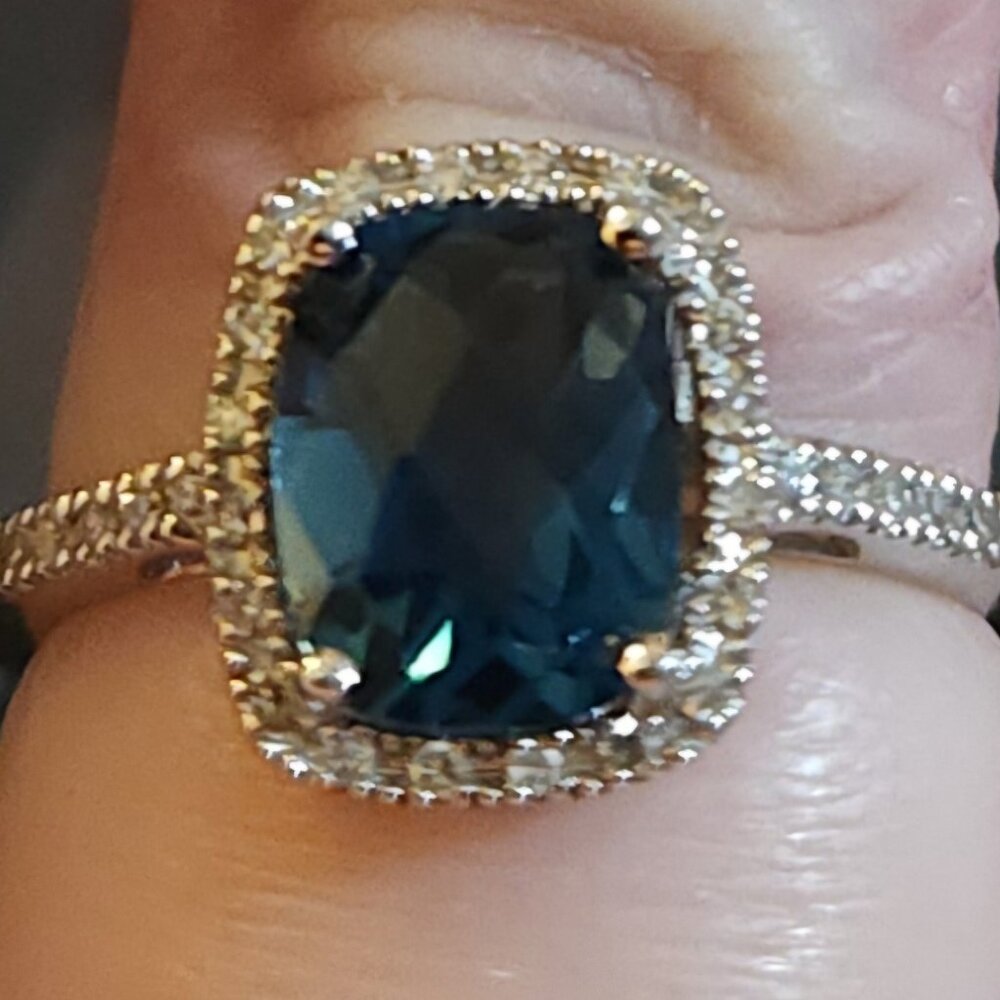 Women's Sapphire 14kt Gold Ring